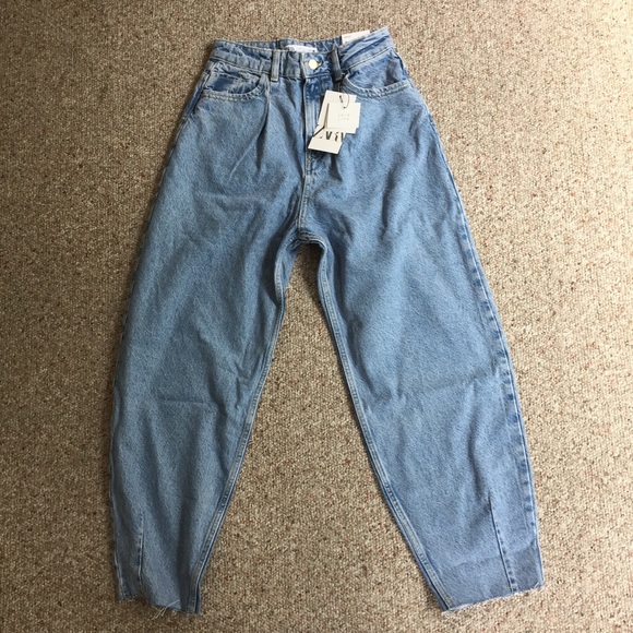 Zara Slouchy Jeans - Light Wash - Picture 8 of 10